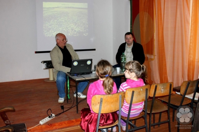 A szerzőt Miklós Csongor mutatja be (Photo: Sihelnik József)