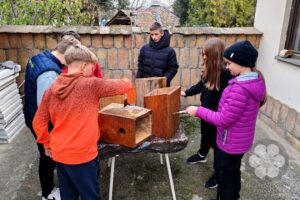 Farbanje kućica za ptice (Photo: Arcus Ecological Association)